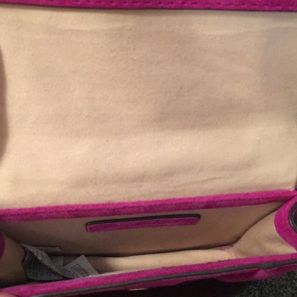 Banana republic cross body - Picture 2 of 5